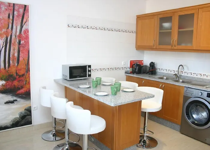 Apartamento Luminoso Urb. Quinta Palmeiras *