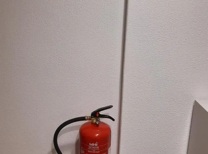 Luminoso Urb. Quinta Palmeiras Porches (Algarve)