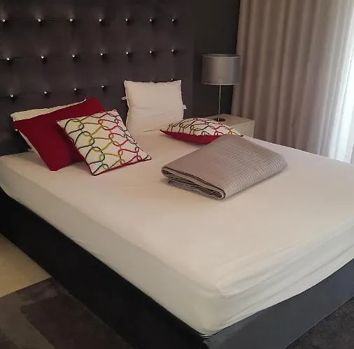 Luminoso Urb. Quinta Palmeiras *