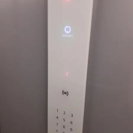 Luminoso Urb. Quinta Palmeiras Appartement