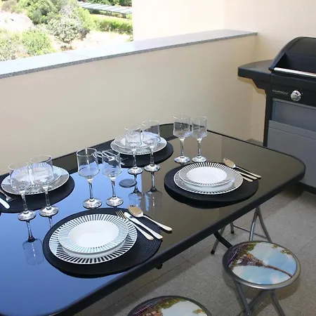 Apartament Luminoso Urb. Quinta Palmeiras Porches (Algarve)